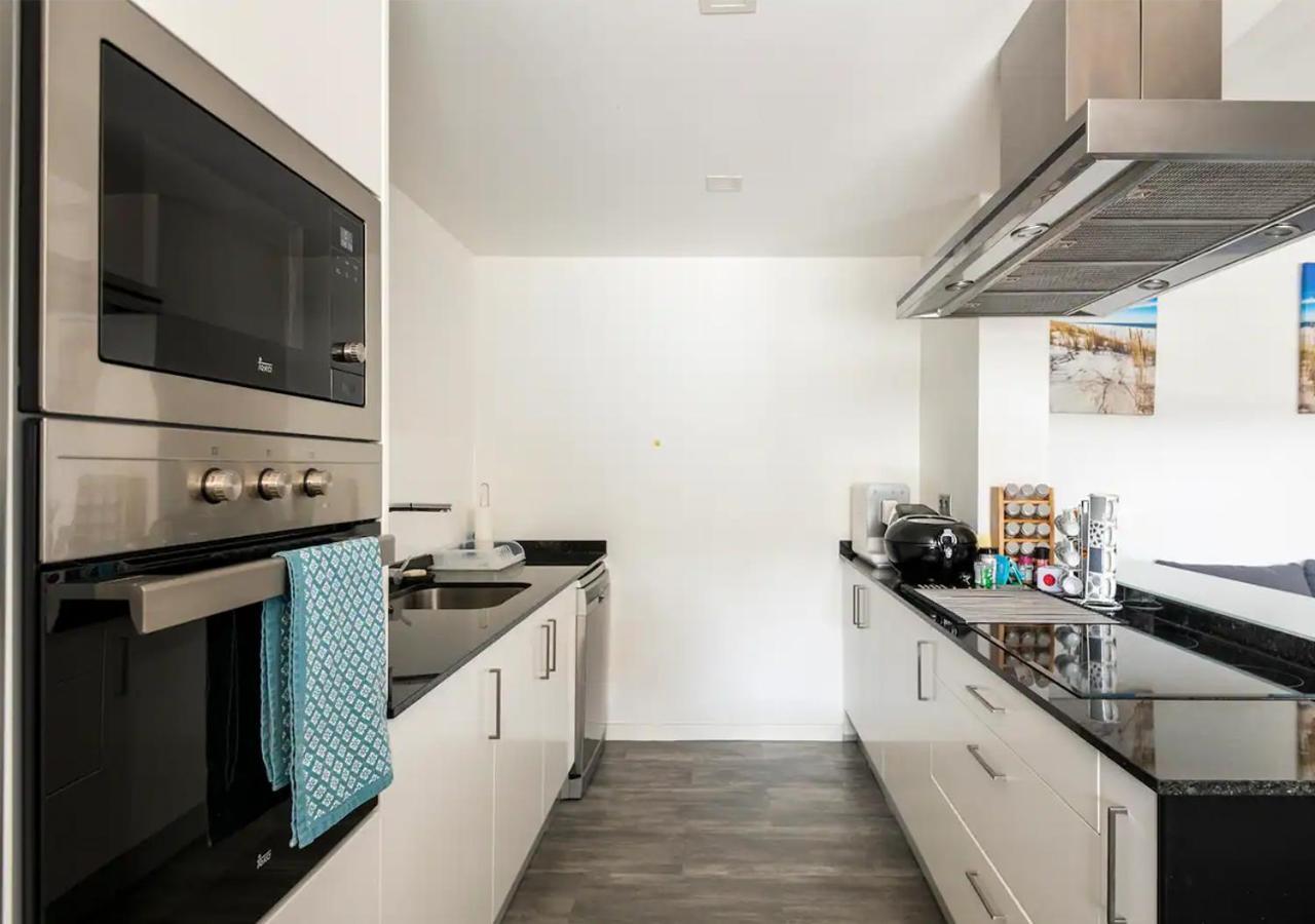 Lovely 1-Bedroom Apartment With Parking Ocean View Funchal  Exterior photo
